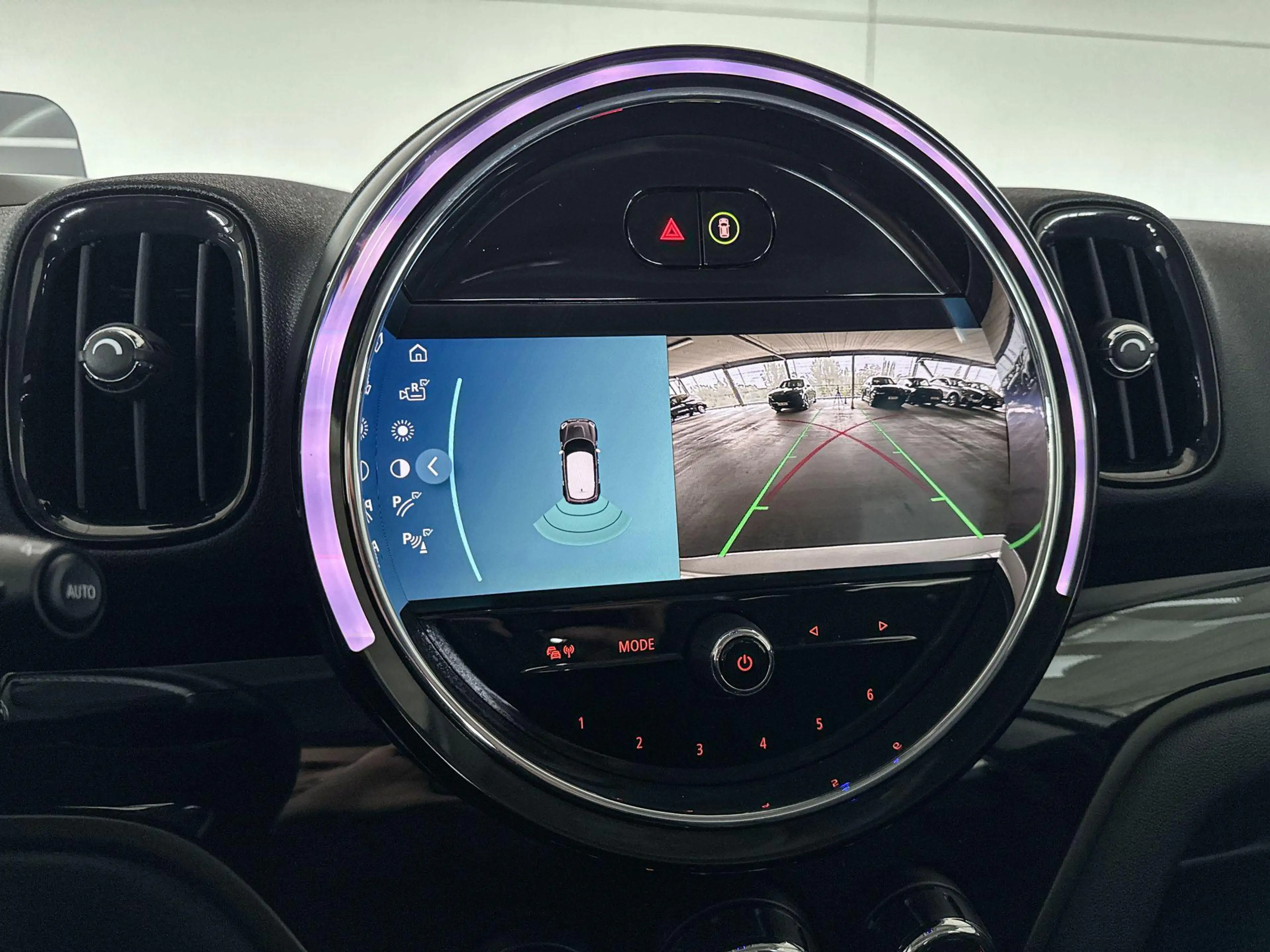MINI Cooper SE Countryman ALL4 Classic — photo 13