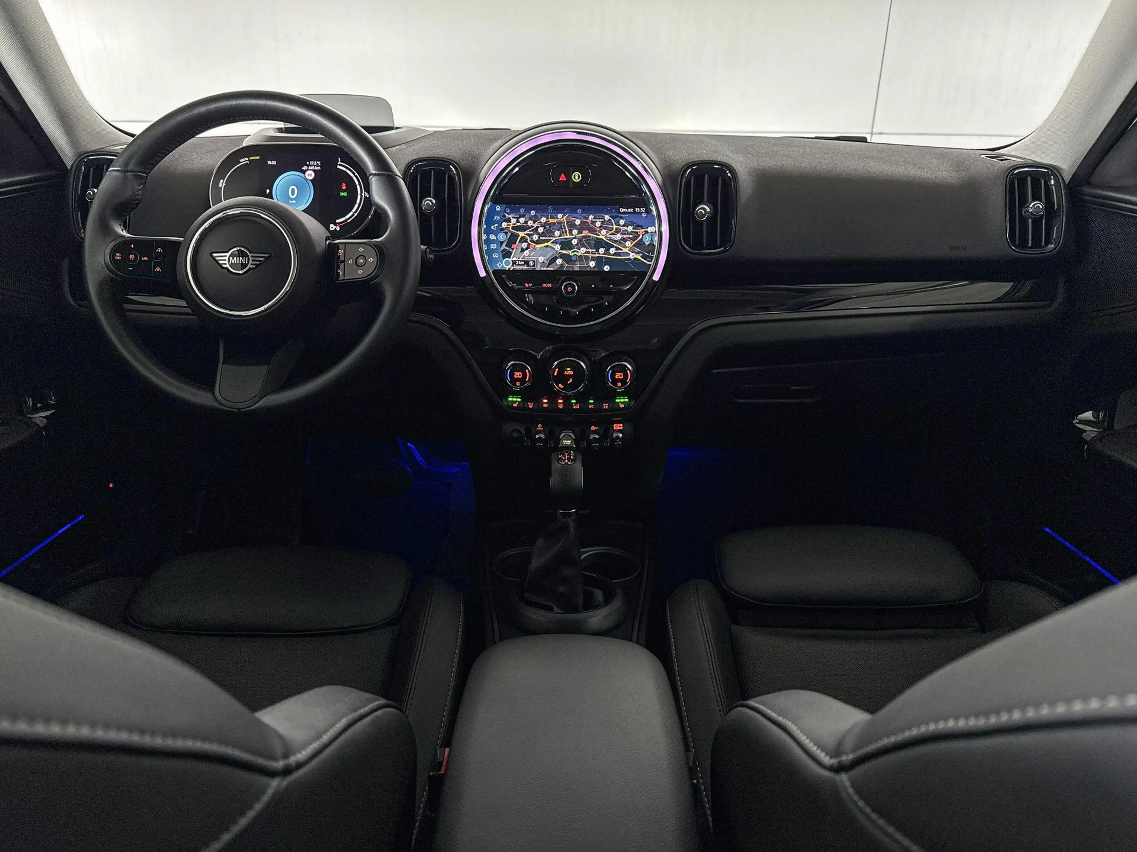 MINI Cooper SE Countryman ALL4 Classic — photo 10