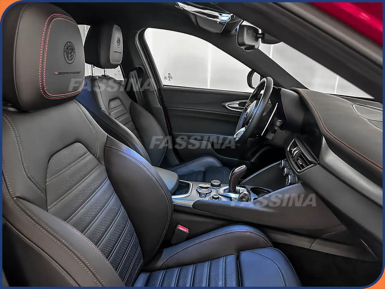 Alfa Romeo Giulia 2023 — фото 14