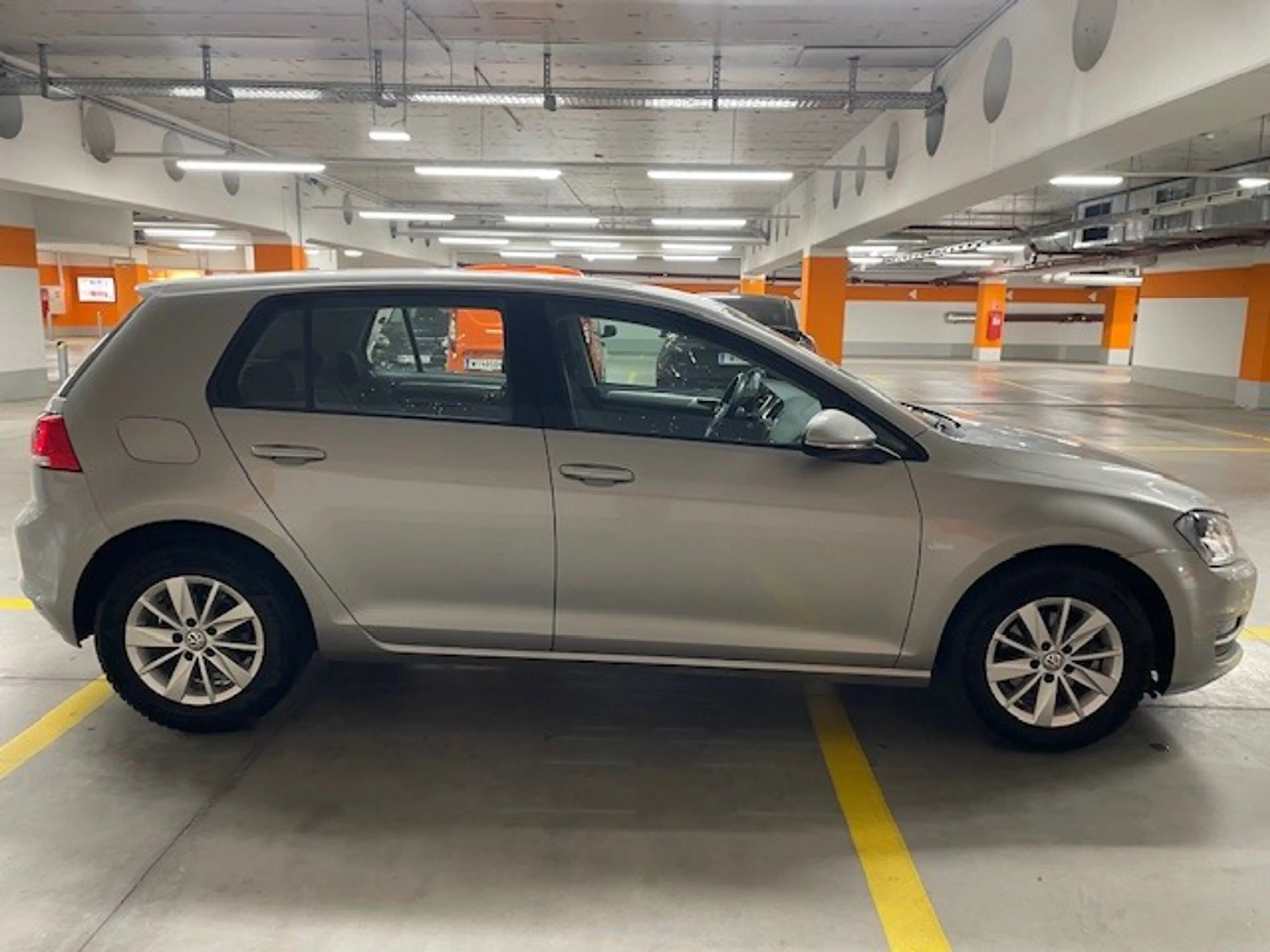Volkswagen Golf R abbit 1,2 BMT TSI — photo 4