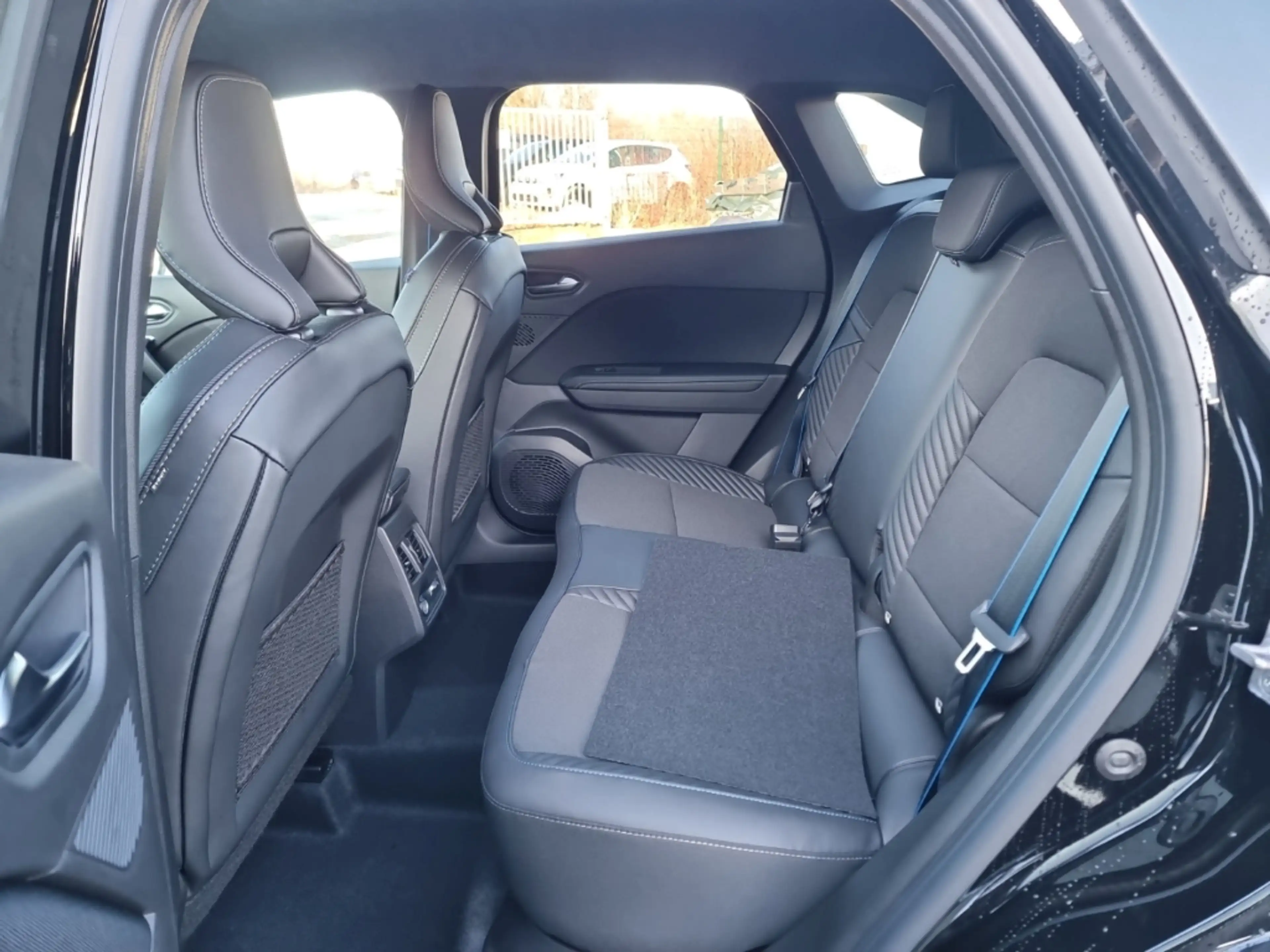 Renault Symbioz ESPRIT ALPINE MILD HYBRID 140 EDC Esprit Alpine NA — photo 11