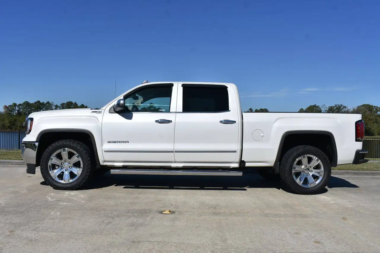 GMC Sierra 1500 fotografie GMC Sierra 1500