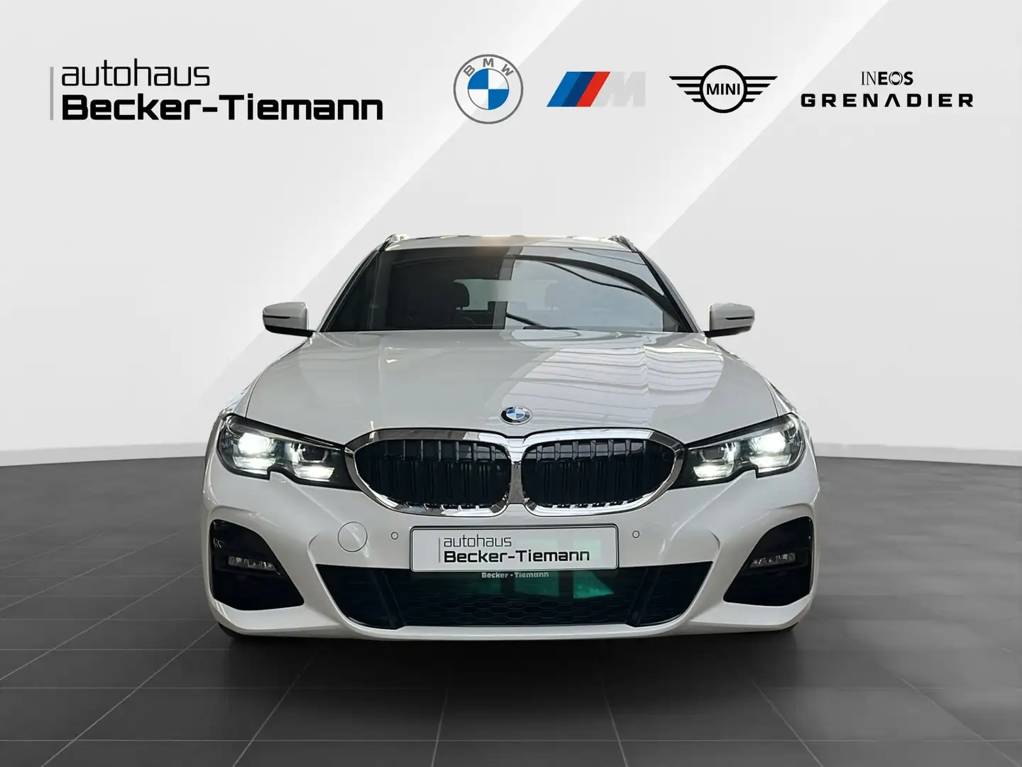 BMW 320 i Touring M Sportpaket LC Prof/ ParkingAss/ LED Weiß - 2
