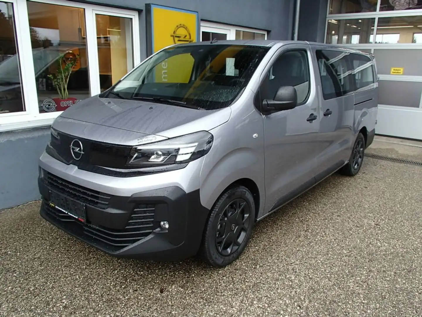 Opel Vivaro Kombi XL (L3) Grau - 2