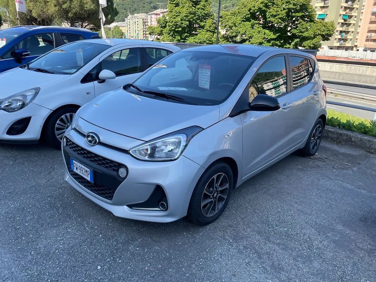 Hyundai i10 i10 II 2017 1.0 Tech Connect Pack Silver - 1