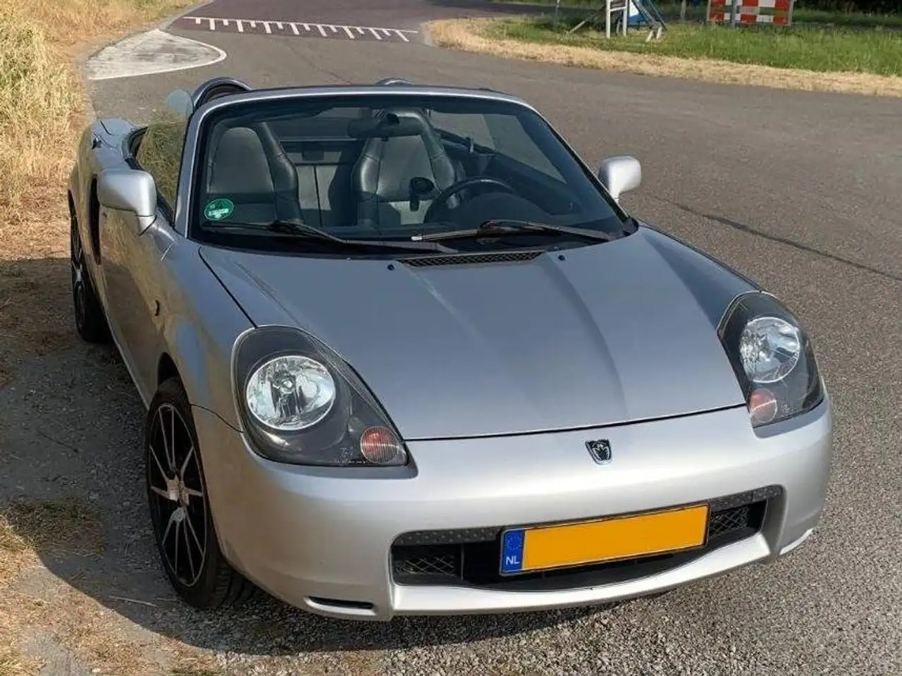 Toyota MR 2