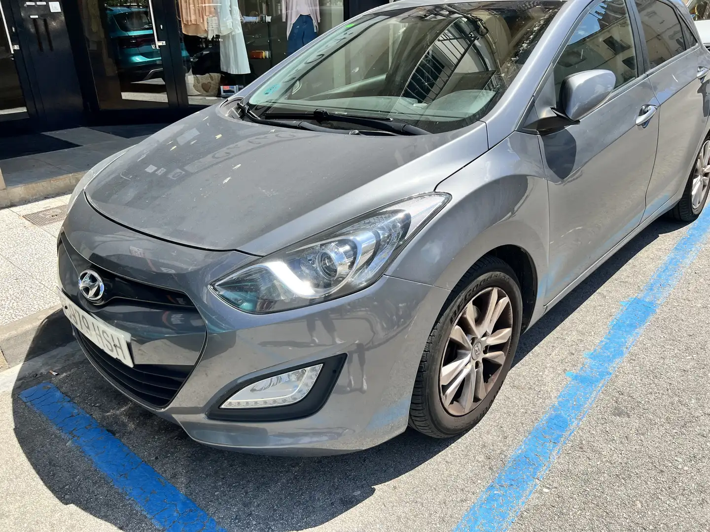 Hyundai i30 1.4 Comfort GLS - 1