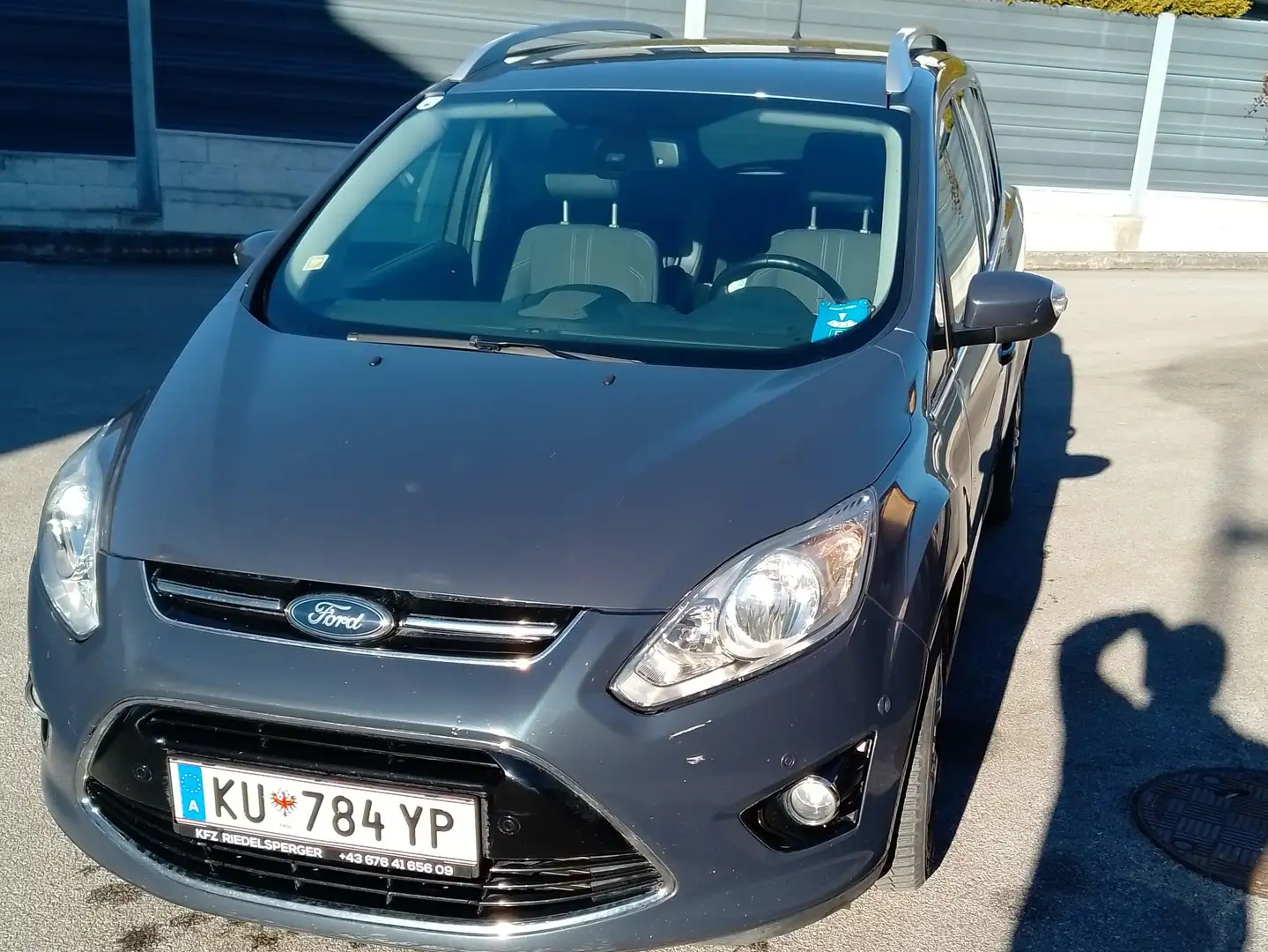 Ford Grand C-Max C-MAX Titanium 1,6 TDCi DPF Titanium Silber - 1