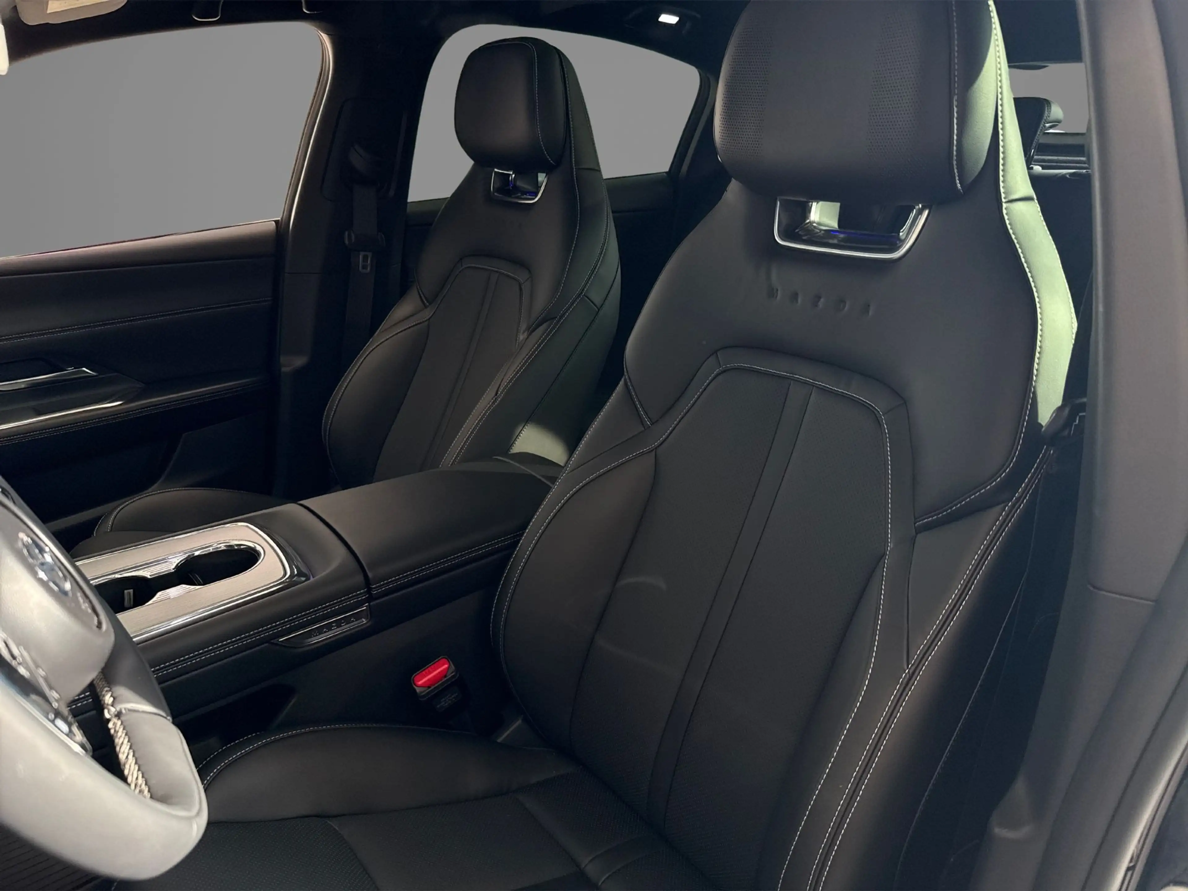 Mazda 6e Takumi 68.8 kWh diverse kleuren beschikbaar — photo 13