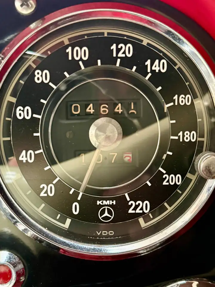 Mercedes-Benz 190 SL (W121), foto 4