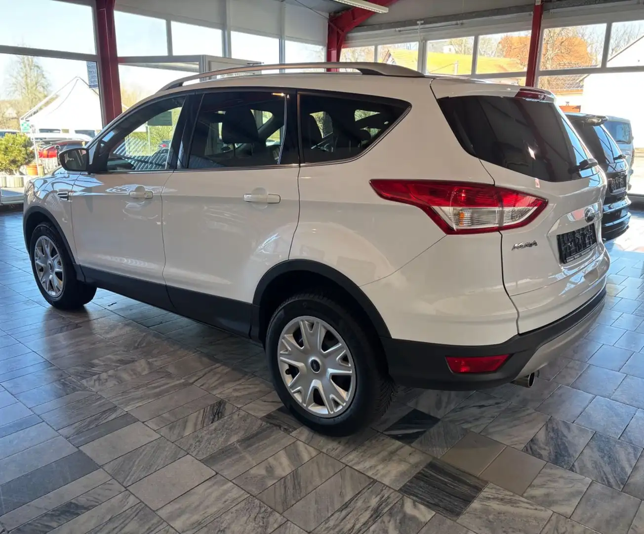 Ford Kuga Titanium Klimaa. DAB+ Blanco - 2