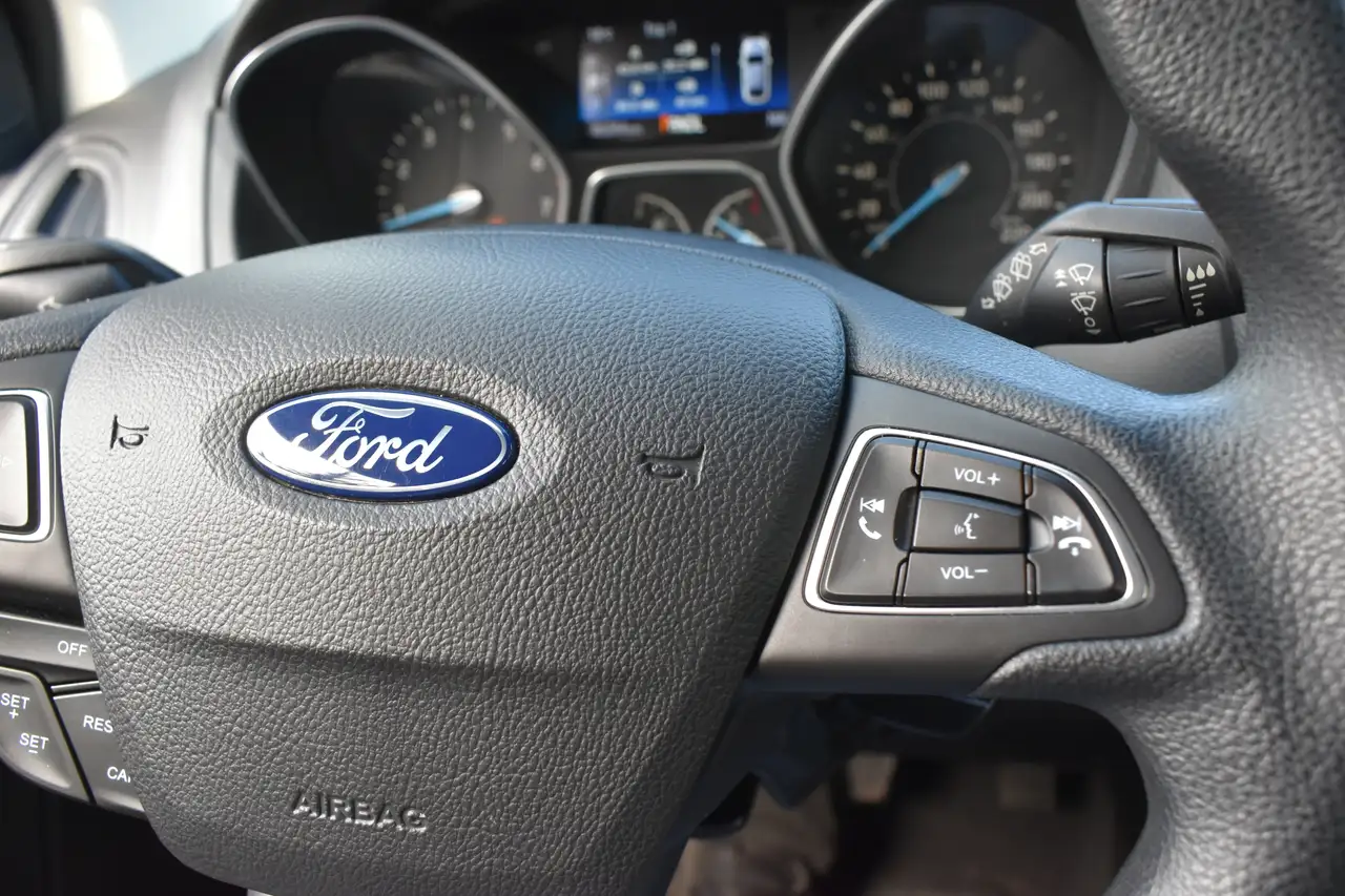 Ford Focus снимка Ford Focus