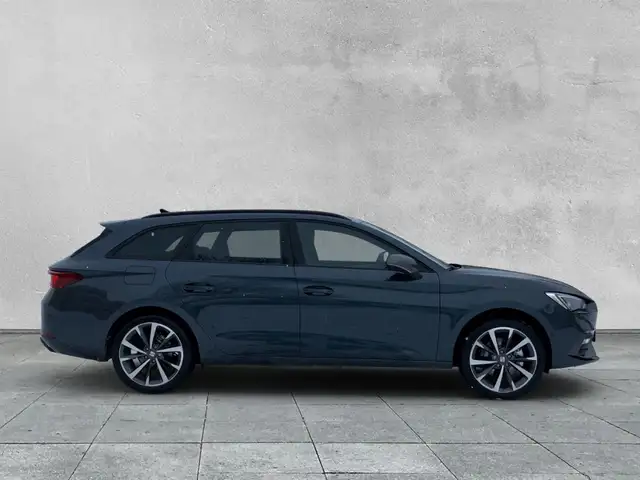 Seat Leon view 6