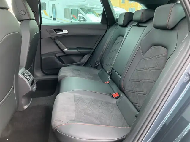 Seat Leon view 11