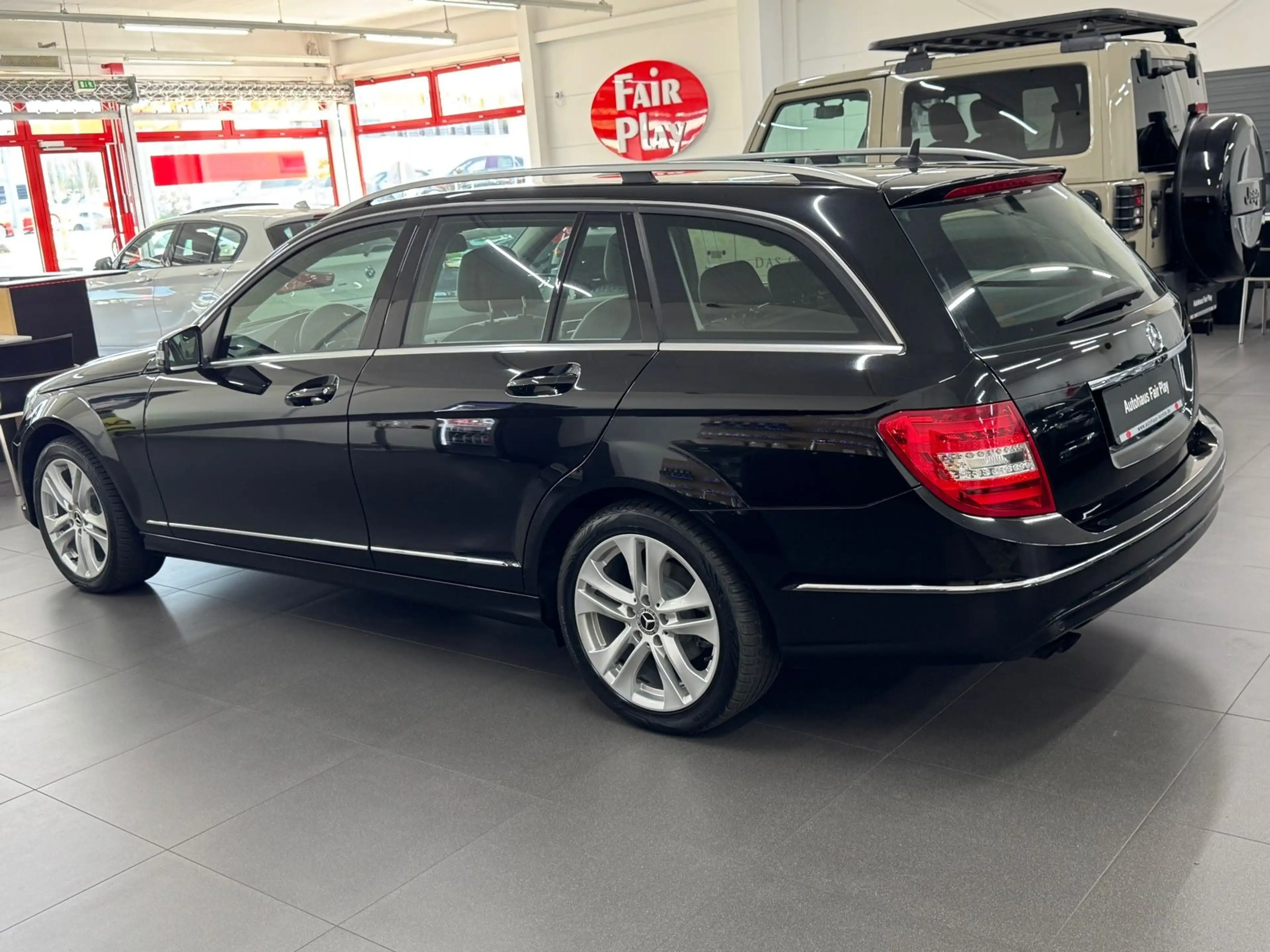 Mercedes-Benz C 180 T-Modell U-FREI/TOP!/Letzte Gelegenheit! — photo 6