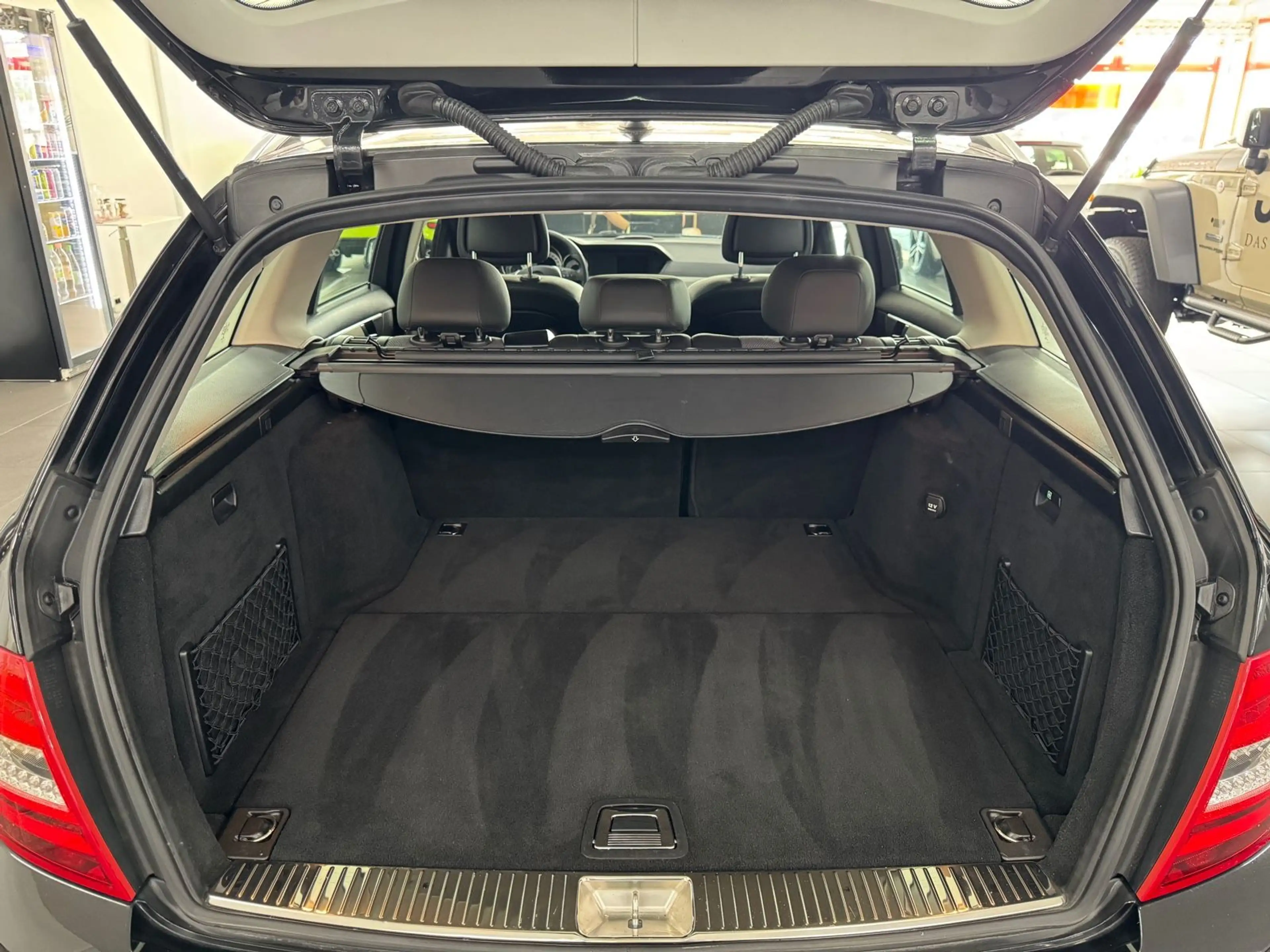 Mercedes-Benz C 180 T-Modell U-FREI/TOP!/Letzte Gelegenheit! — photo 9