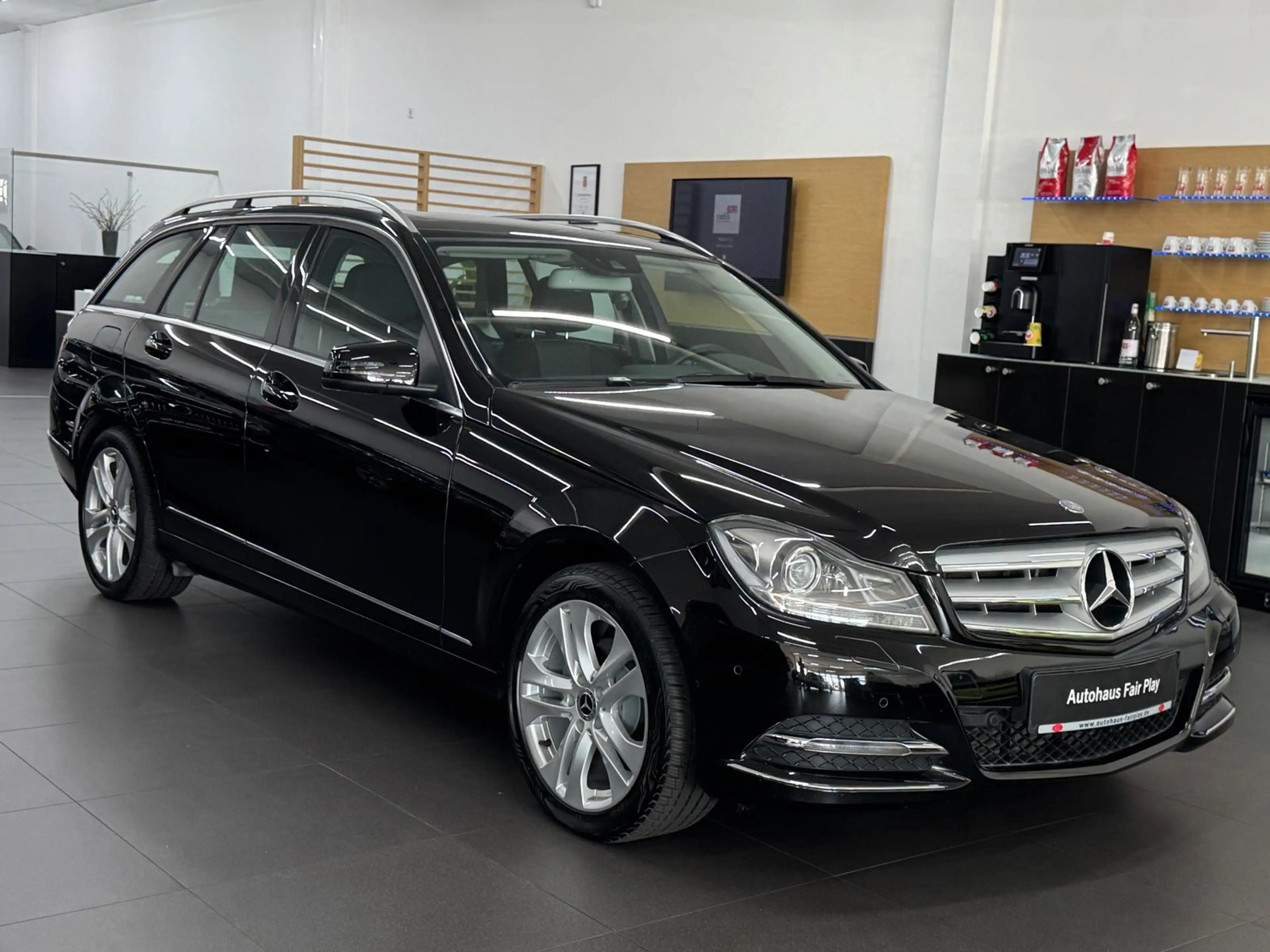 Mercedes-Benz C 180 T-Modell U-FREI/TOP!/Letzte Gelegenheit! — photo 3