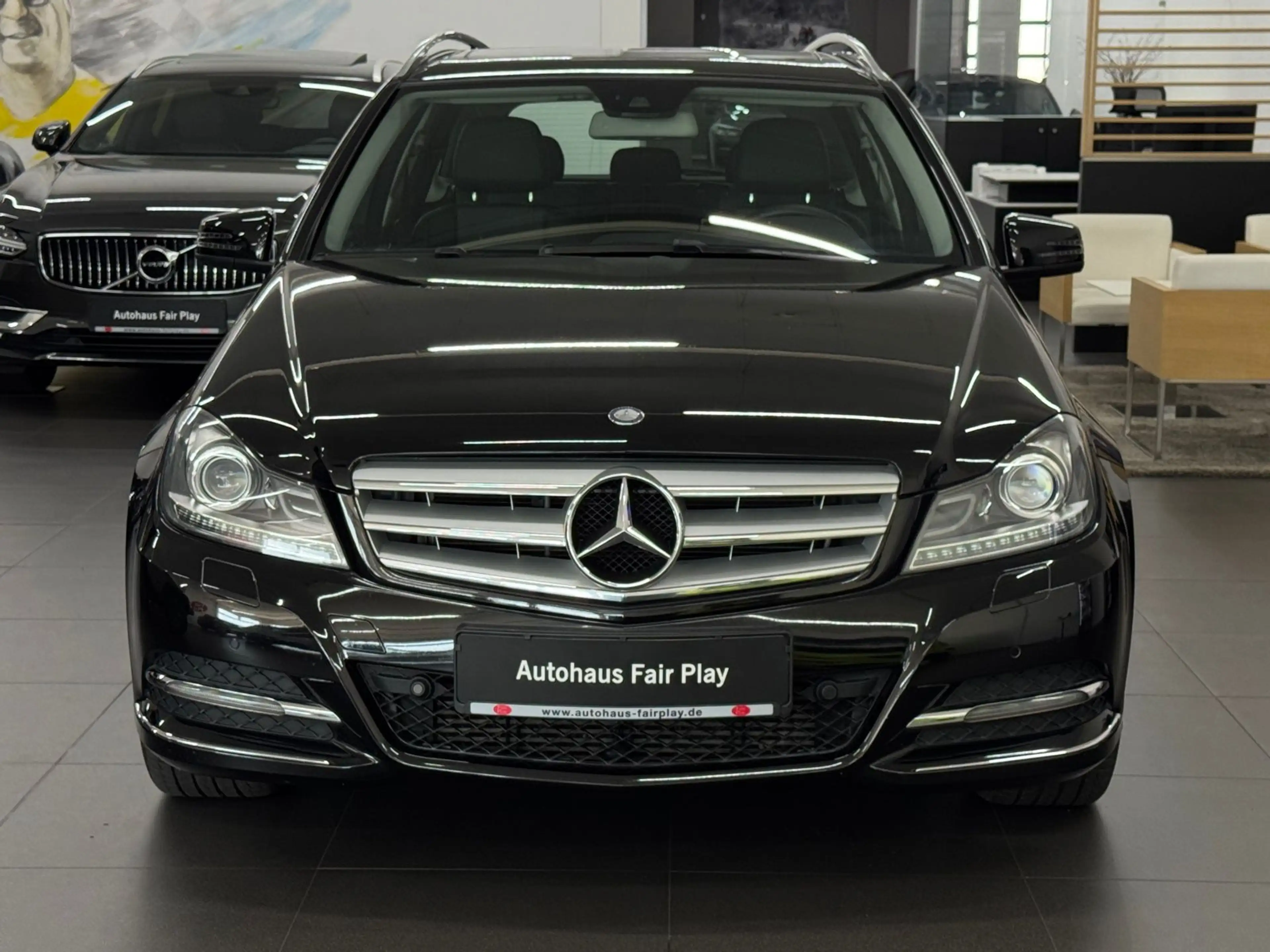 Mercedes-Benz C 180 T-Modell U-FREI/TOP!/Letzte Gelegenheit! — photo 2