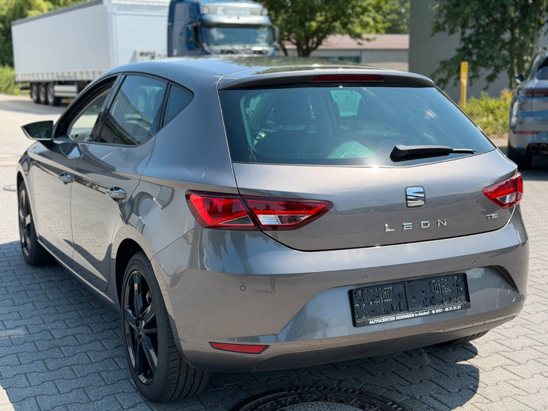 SEAT Leon Connect *Full Link *Sitzheizung *PDC *Tüv — photo 11