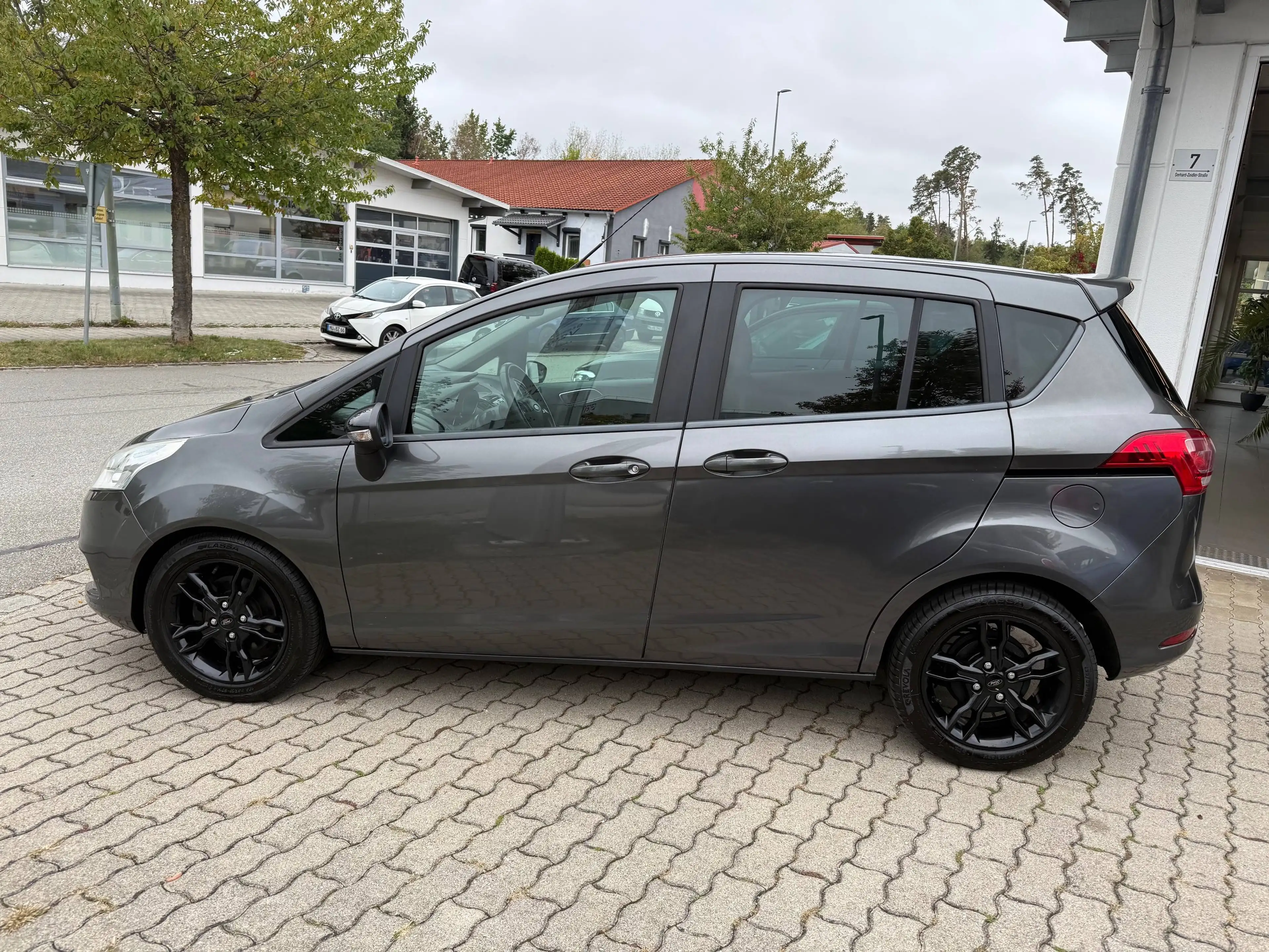 Ford B-Max Colourline - TÜV 02.2028. - AHK - — photo 8