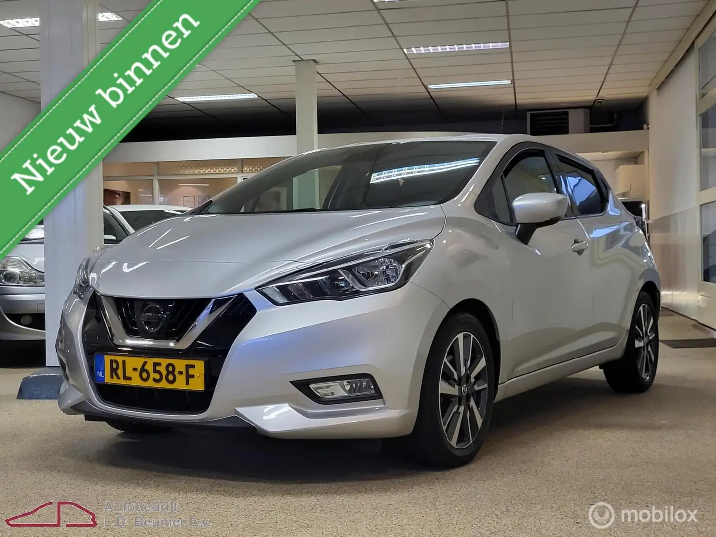 Nissan Micra 0.9 IG-T N-Connecta *NL, RIJKLAARPRIJS!* Gris - 1