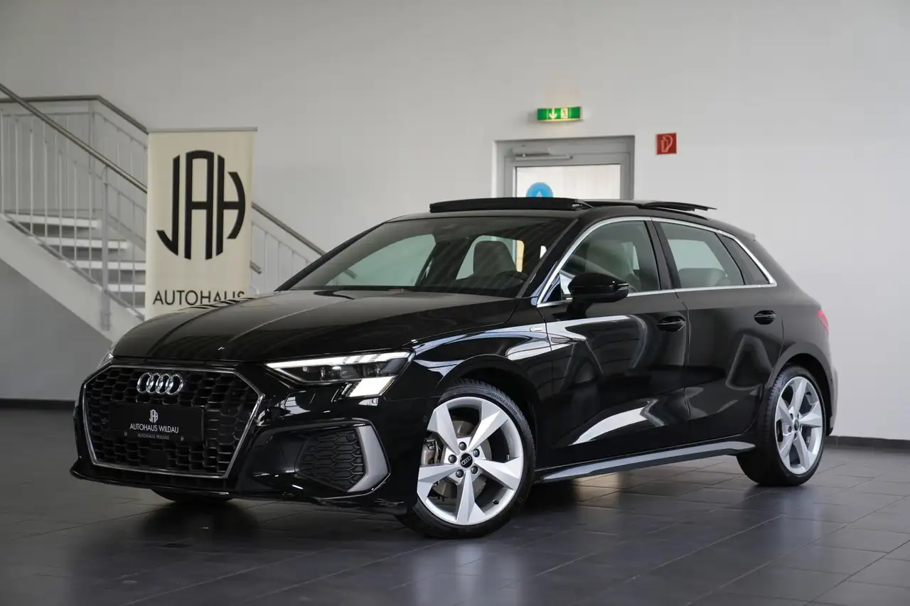 Audi A3 Sportback 35 TFSI S line *PANO*B&O*STHZ*ACC*SHZ* — photo 1 of 37