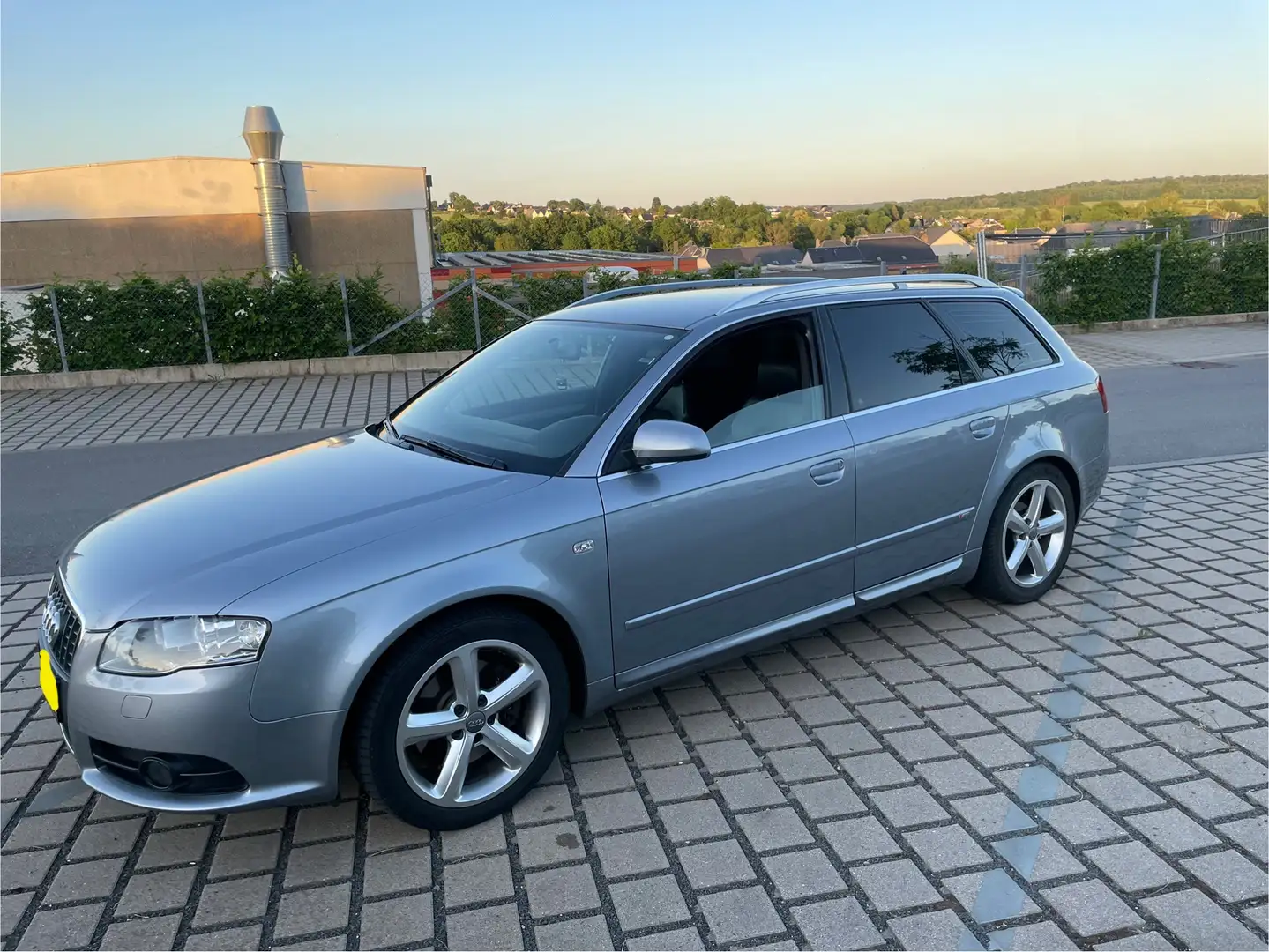 Audi A4 Avant 2.0 TDI DPF - 2