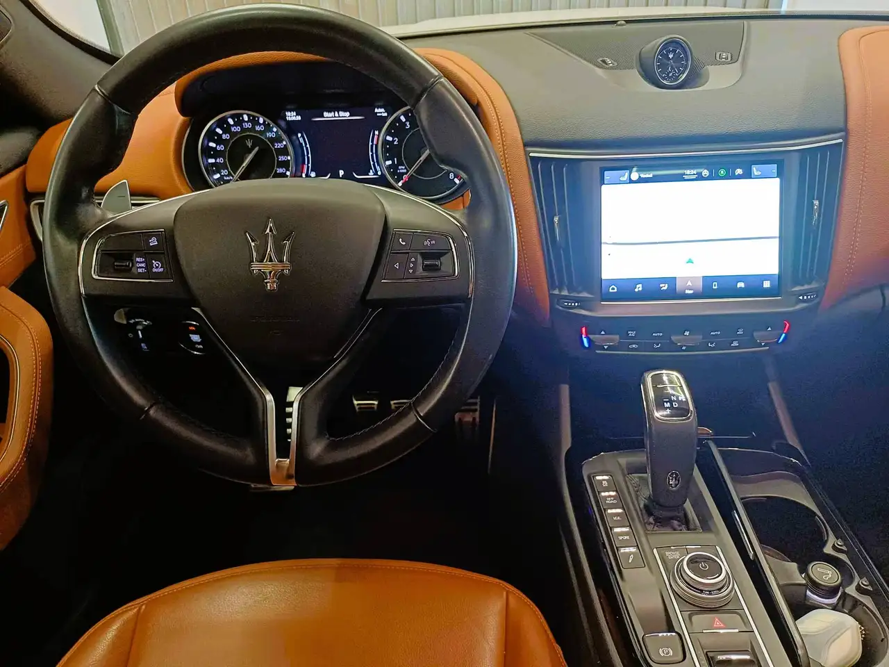 Maserati Levante 2023 — фото 13