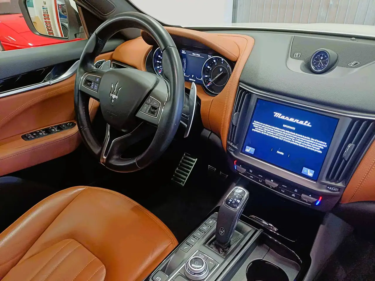 Maserati Levante 2023 — фото 10