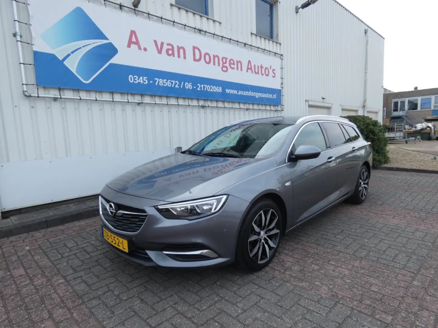 Opel Insignia 1.5 T BUSINESS Automaat,Clima,Camera,Navi,Trhaak Grau - 2