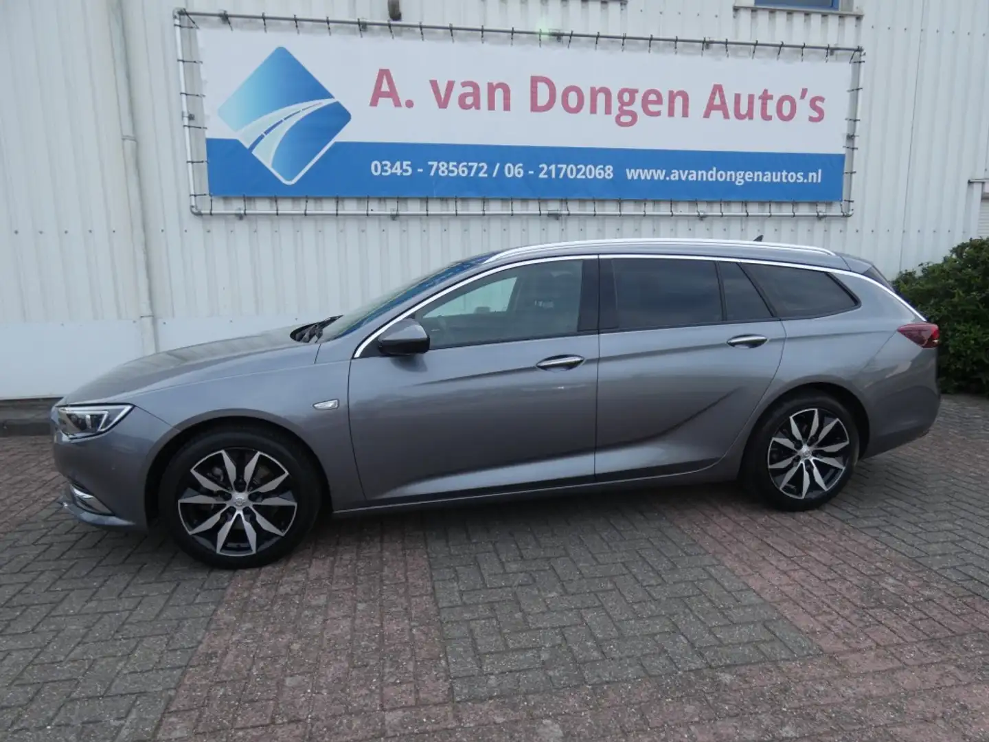 Opel Insignia 1.5 T BUSINESS Automaat,Clima,Camera,Navi,Trhaak Grau - 1