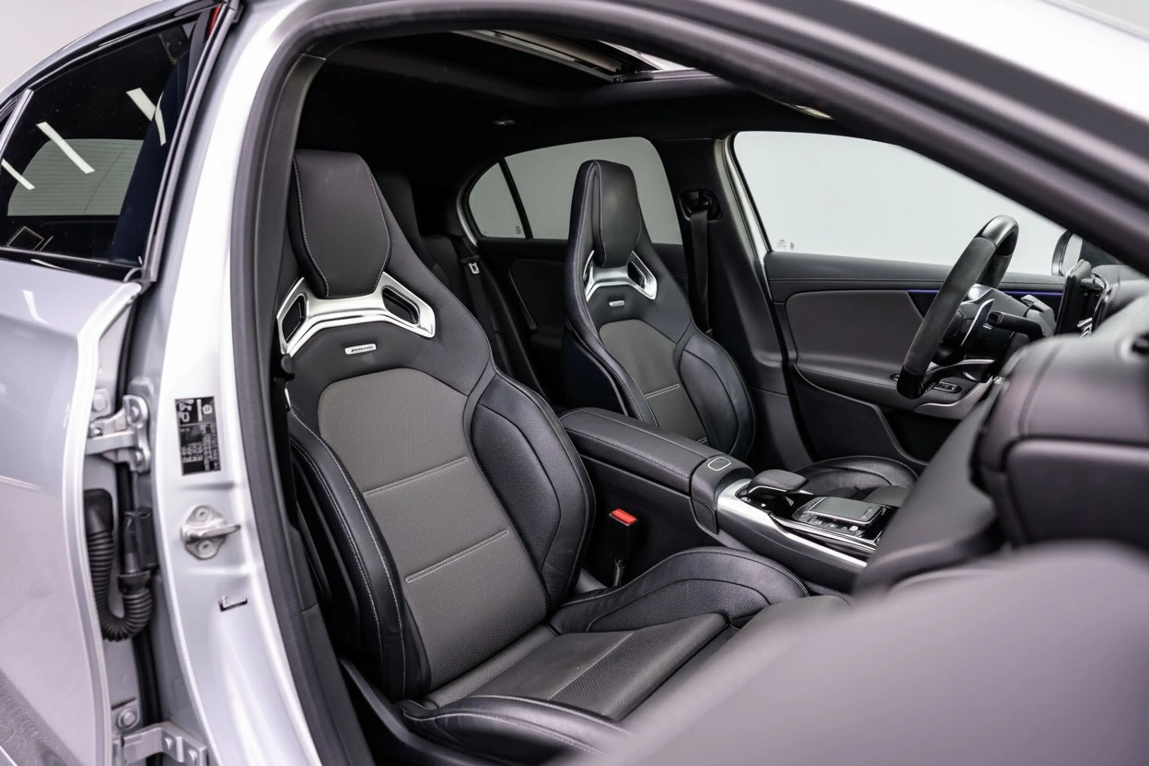 Mercedes-Benz A 45 AMG S 4MATIC+ Premium Plus/Pano/Schaalstoelen/360/HUD — photo 6