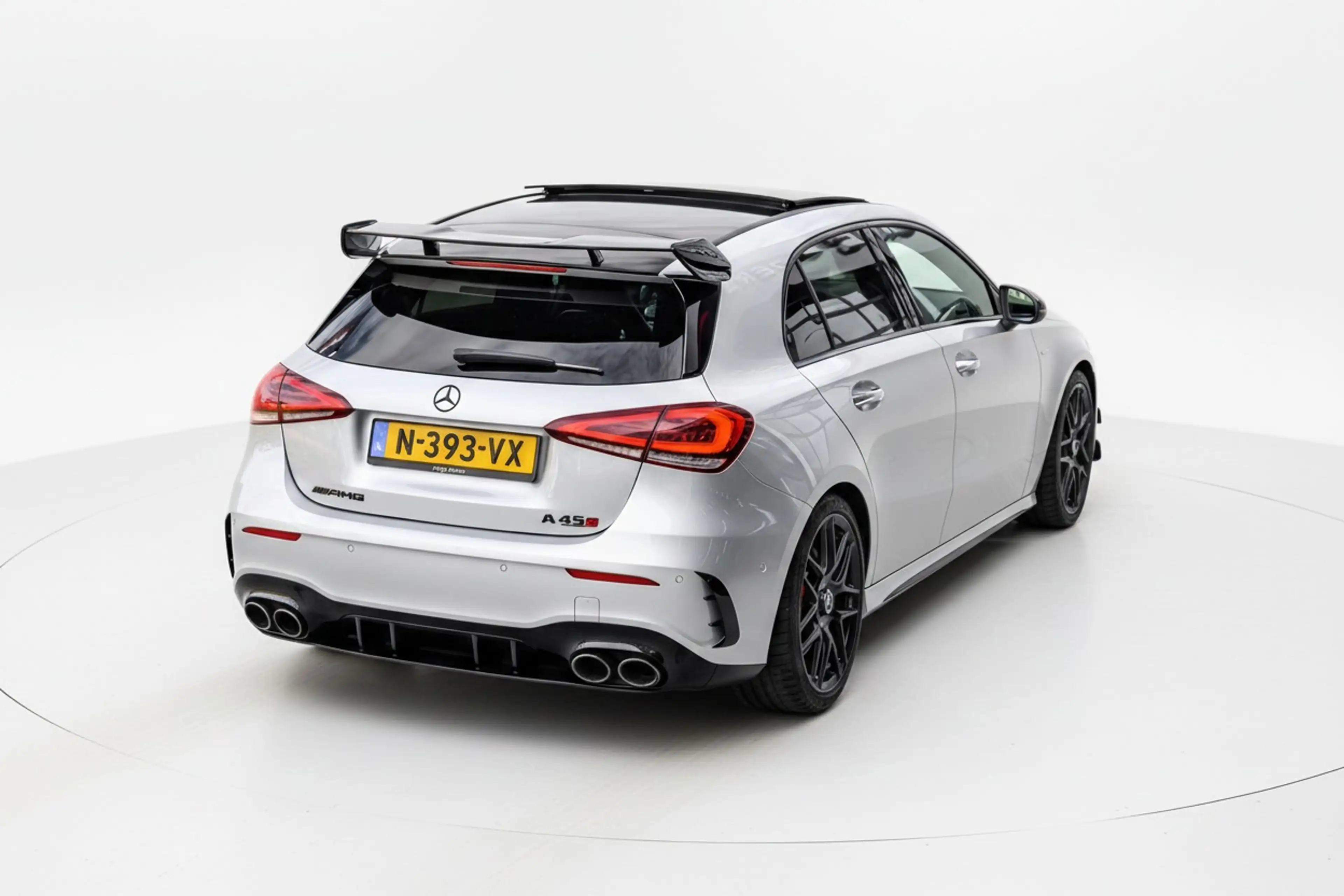 Mercedes-Benz A 45 AMG S 4MATIC+ Premium Plus/Pano/Schaalstoelen/360/HUD — photo 3