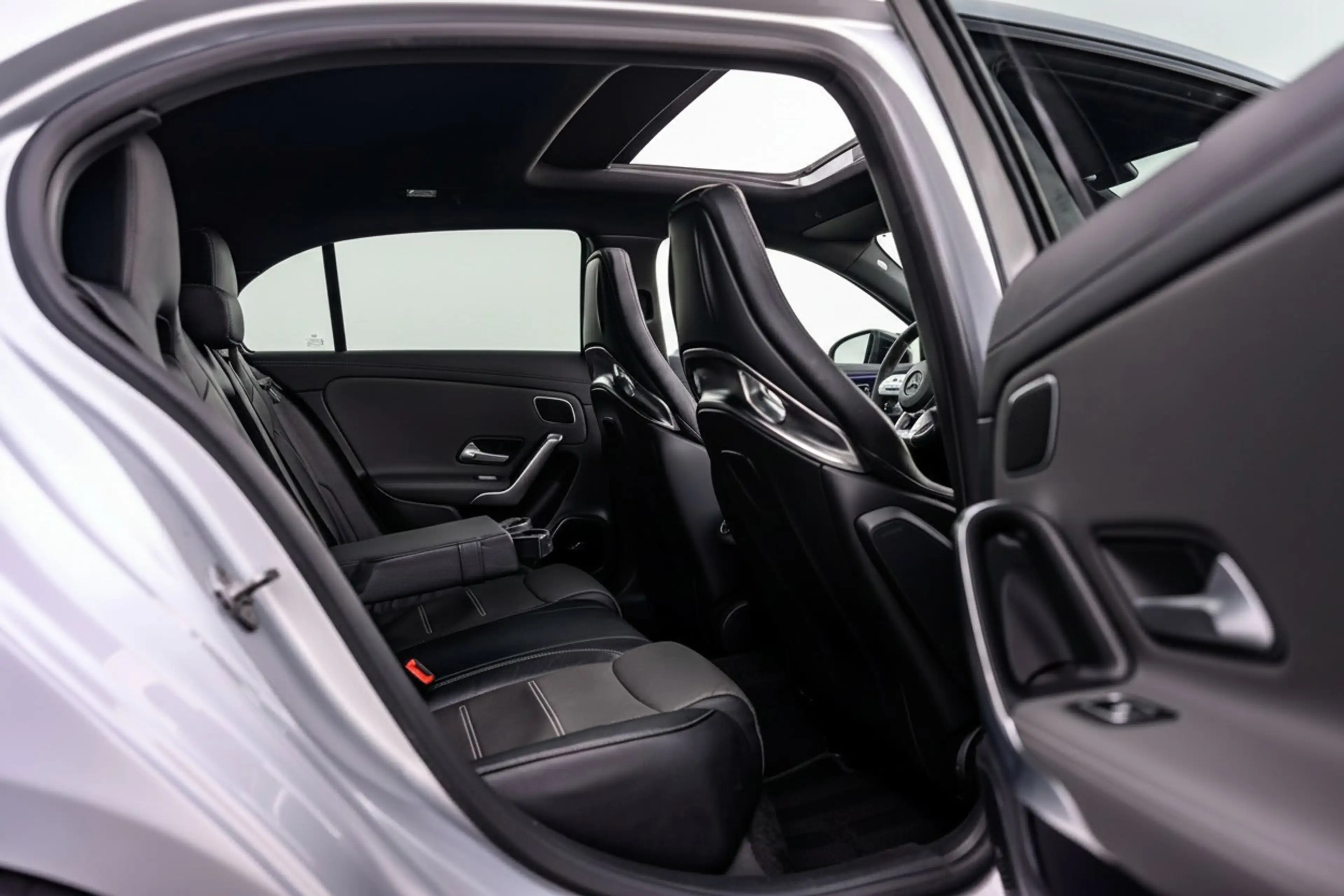Mercedes-Benz A 45 AMG S 4MATIC+ Premium Plus/Pano/Schaalstoelen/360/HUD — photo 8
