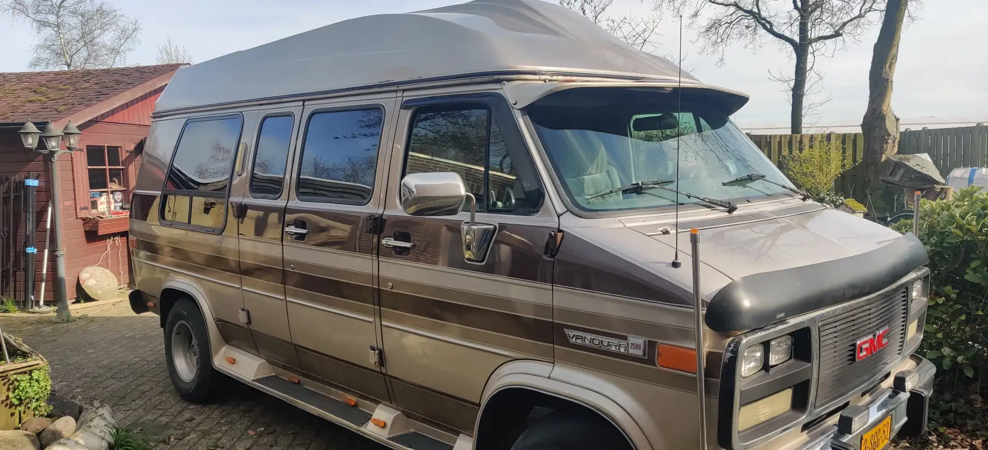 GMC Vandura 2500 Bronz - 1