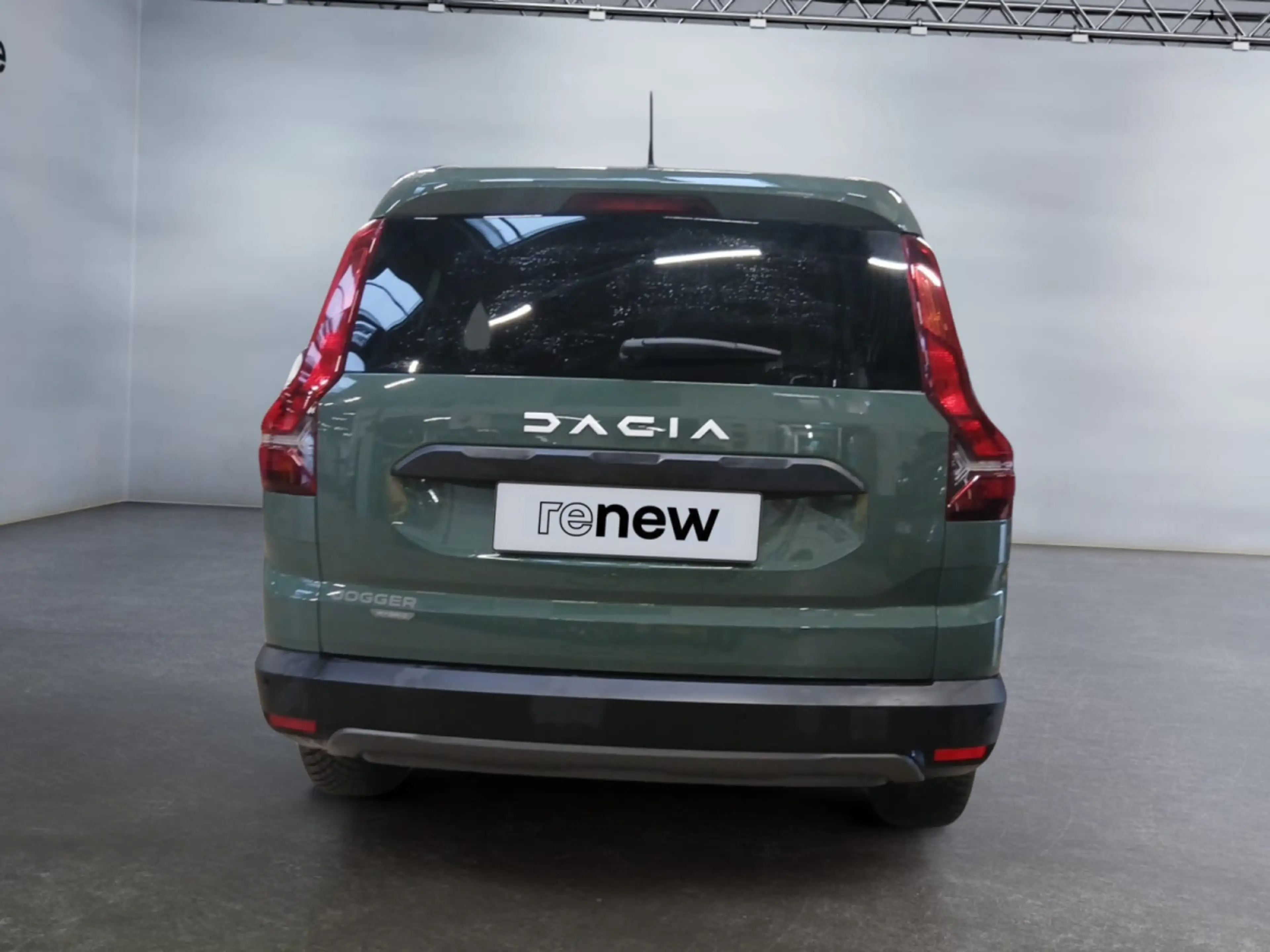 Dacia Jogger 1.6 Hybrid Expression 7pl. — photo 4