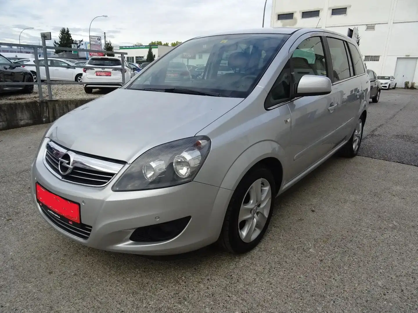 Opel Zafira Zafira 1.8 Family Plus Silber - 1