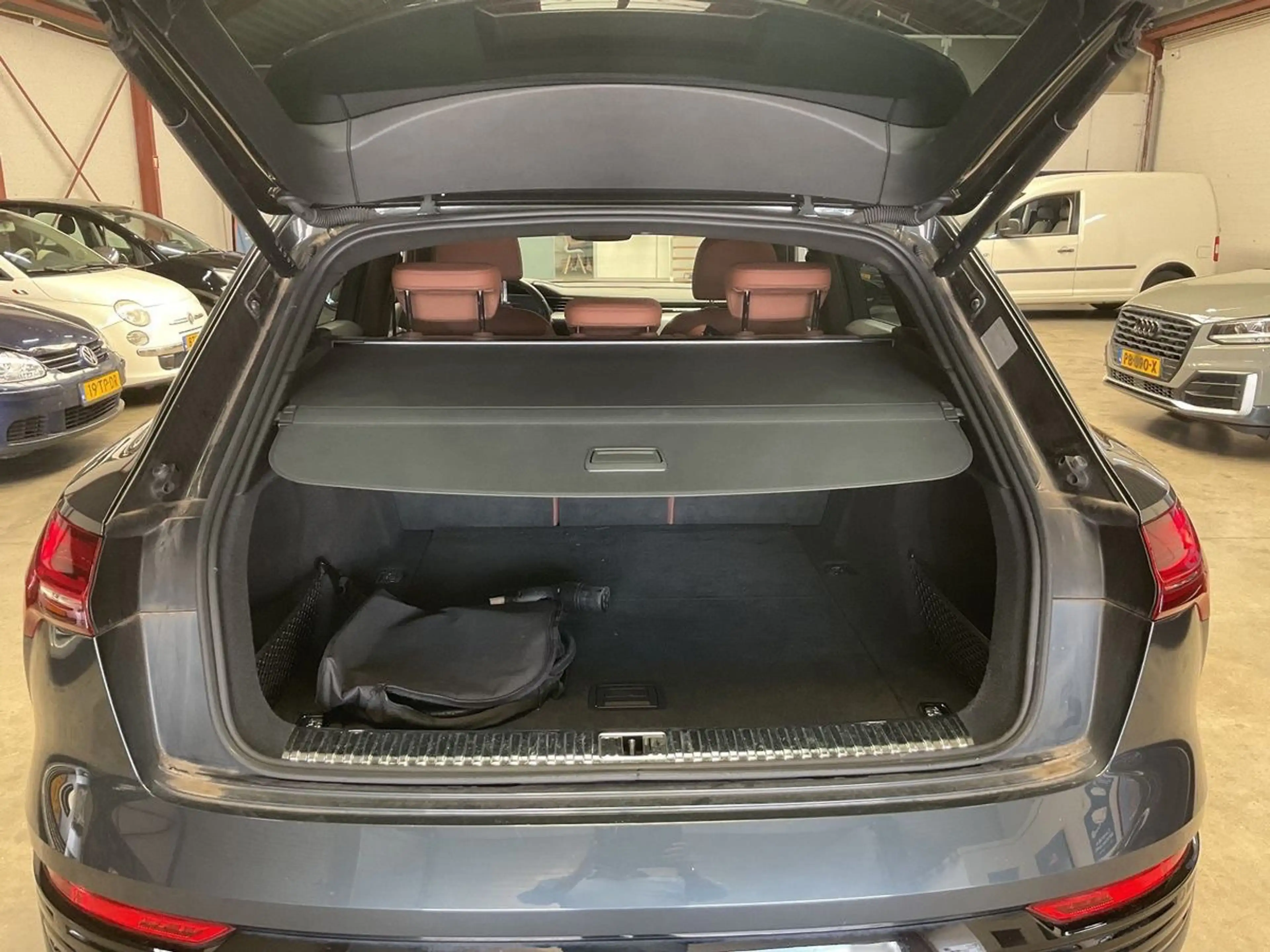 Audi Q8 e-tron 50 quattro Advanced Edition 95 kWh | SOH ..% | Cam — photo 12