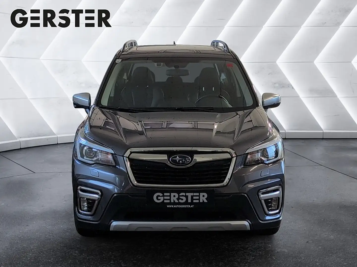 Subaru Forester 2,0i e-Boxer Style AWD Aut. Серый - 2
