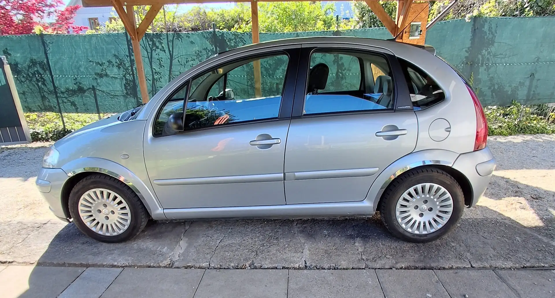 Citroen C3 C3 1,4 HDi Exclusive Exclusive Silber - 1