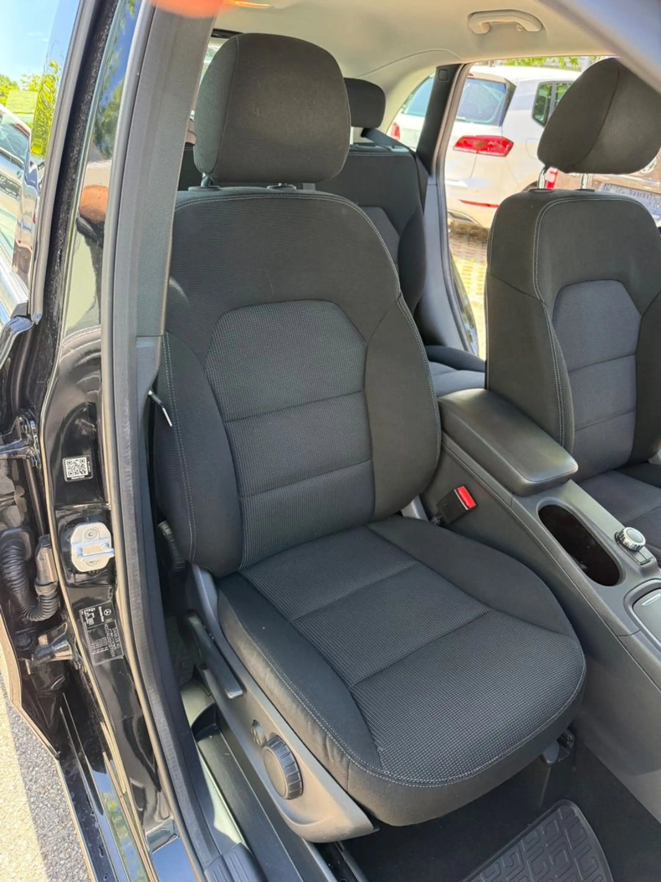 Mercedes-Benz B 220 CDI, 2. Hand, lückenl. bei Mercedes — photo 12