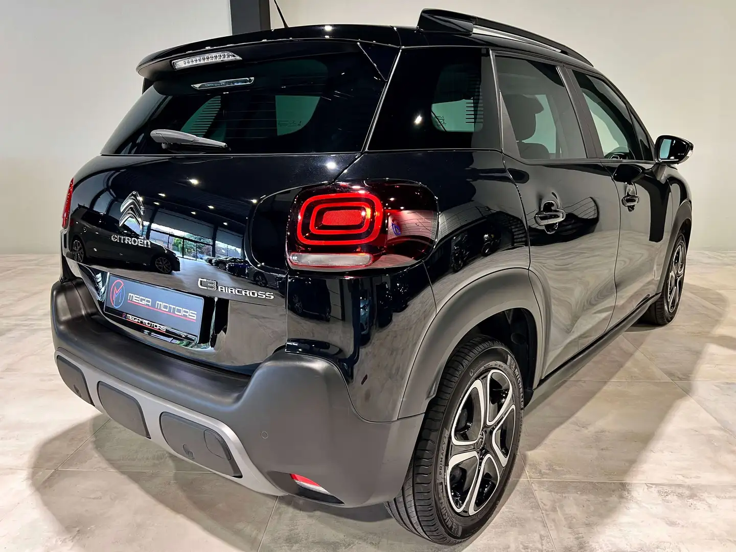 Citroen C3 Aircross 1.2i Turbo 110CV \48.000KM\ CARPLAY NAVi FULL LED Nero - 2