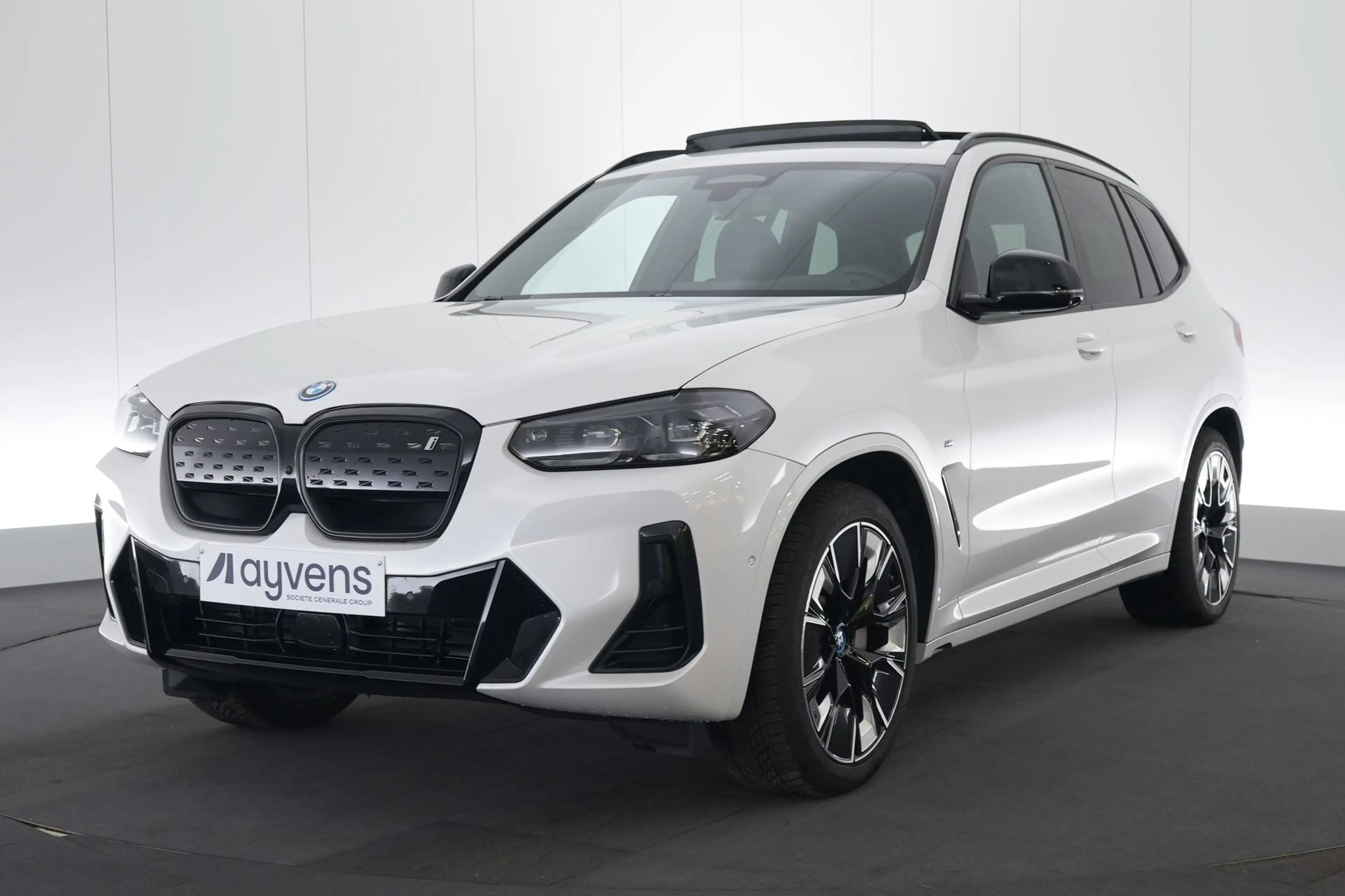 BMW iX3 80 kWh Impressive Dark Shadow LEDER/CUIR Adapt. LE