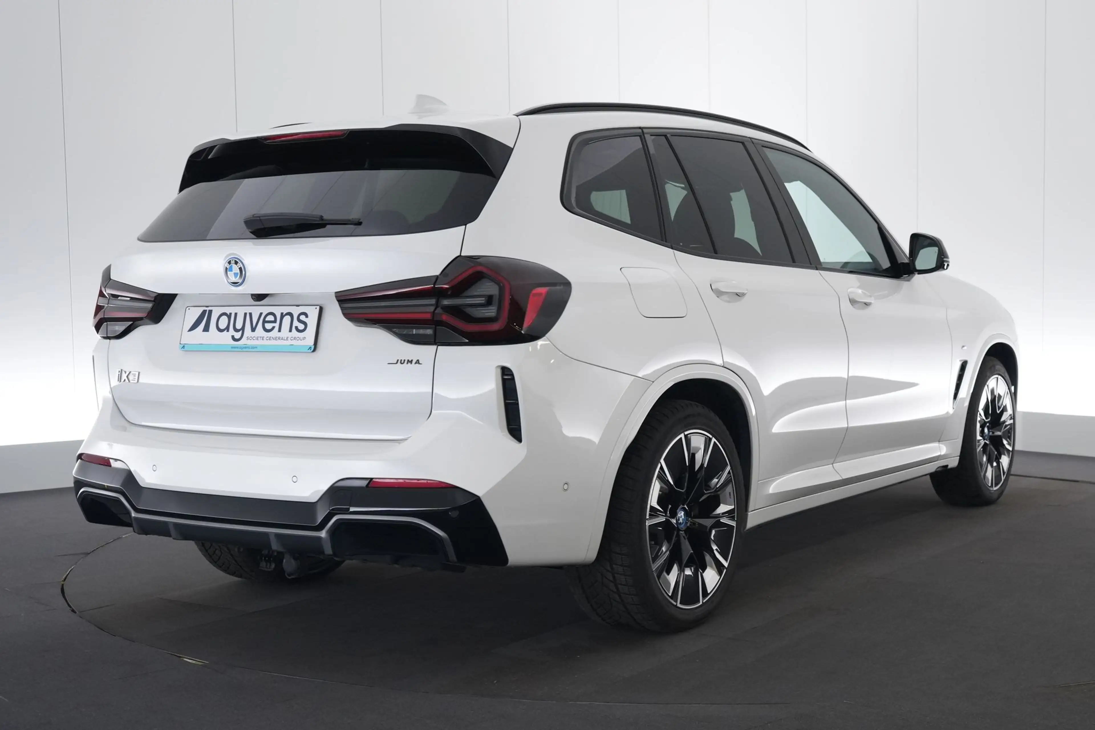 BMW iX3 80 kWh Impressive Dark Shadow LEDER/CUIR Adapt. LE — photo 7