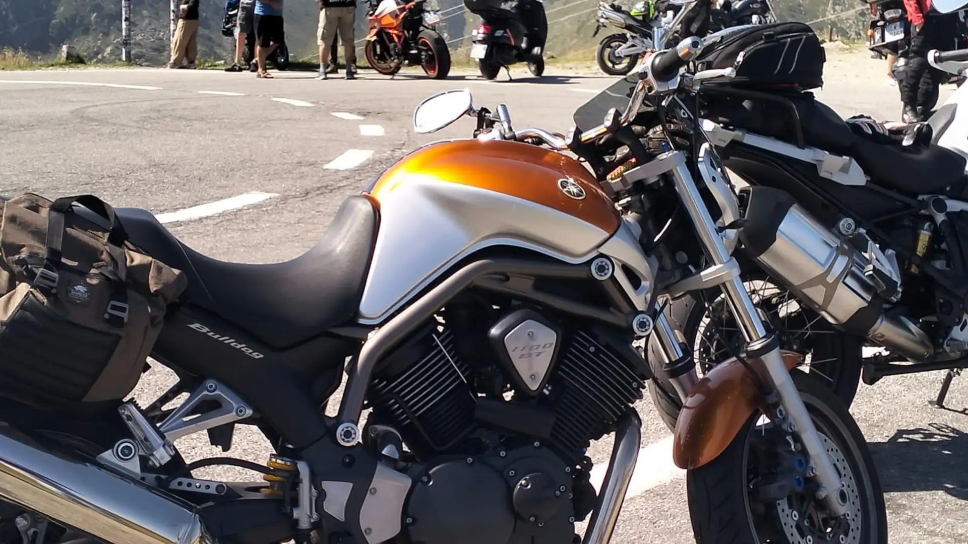 Yamaha BT 1100 Bulldog Orange - 2