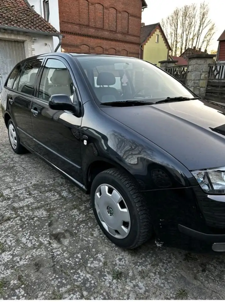 Skoda Fabia 1.4 16V Combi Comfort, foto 2