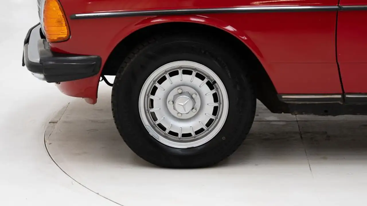 Mercedes-Benz W123 300 TD '80 CH18691, foto 12