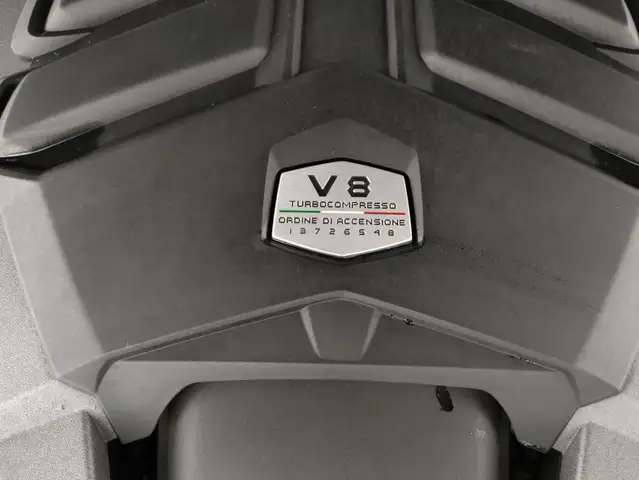 Lamborghini Urus view 24