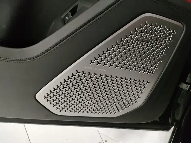 Lamborghini Urus view 23