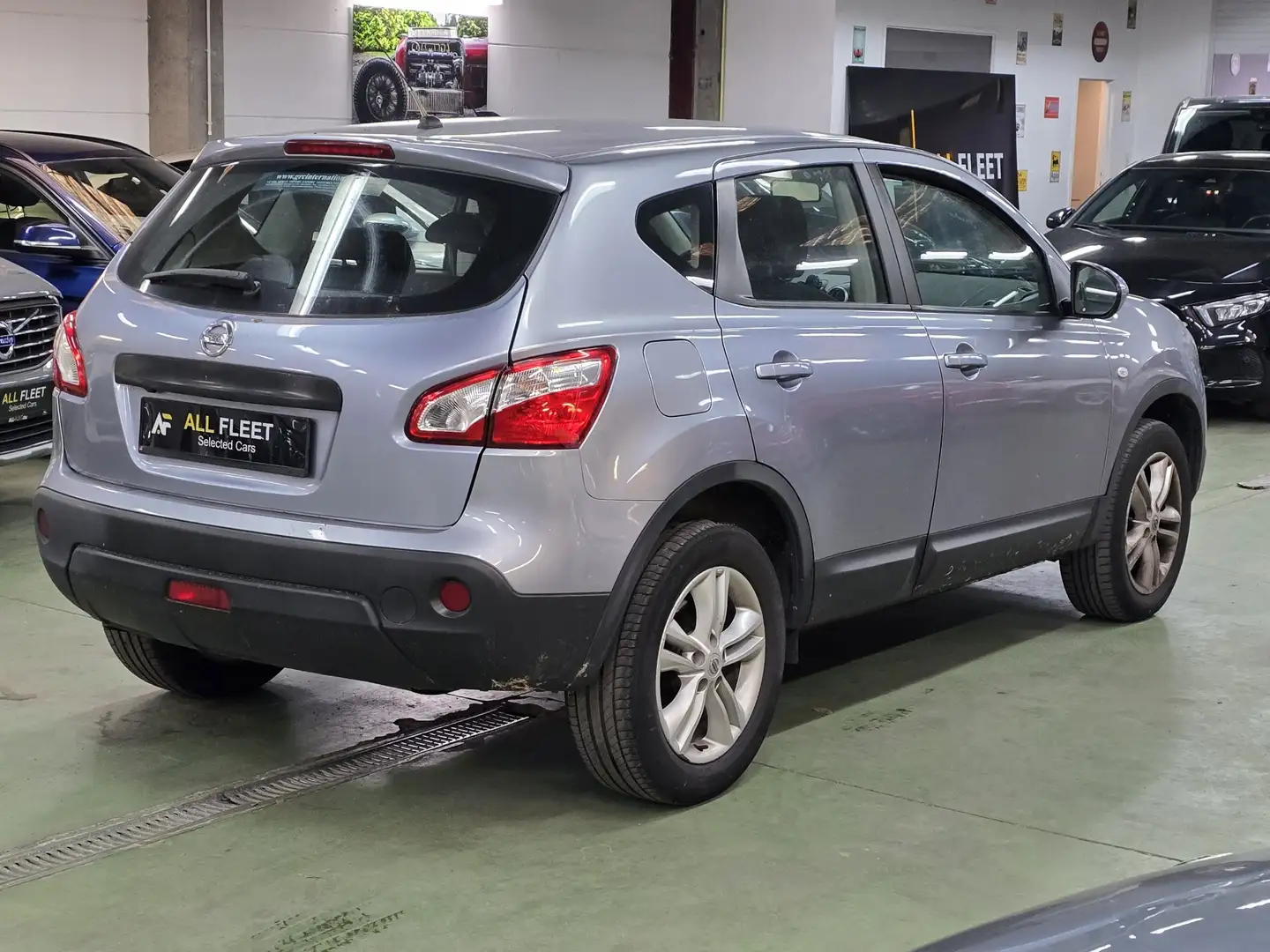 Nissan Qashqai Grijs - 2